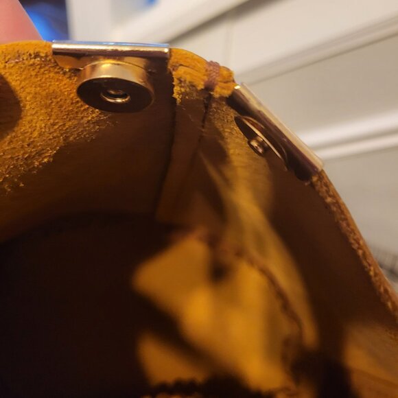 Portland Leather Kangaroo in Honey - Large - Picture 12 of 16